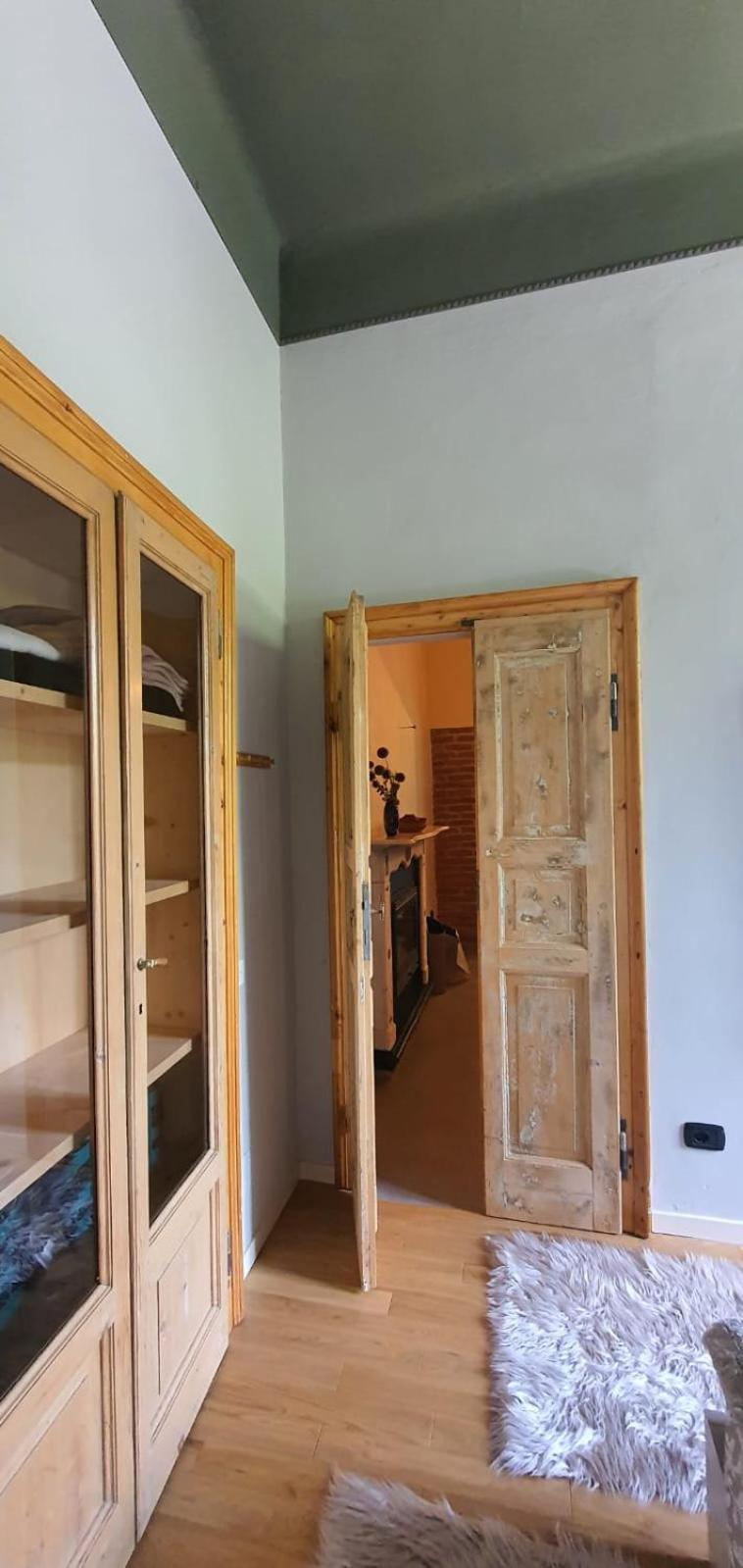 Curt Da Beta - Casa Vacanze Con Giardino In Corte Del XVIII Secolo Malnate Ngoại thất bức ảnh