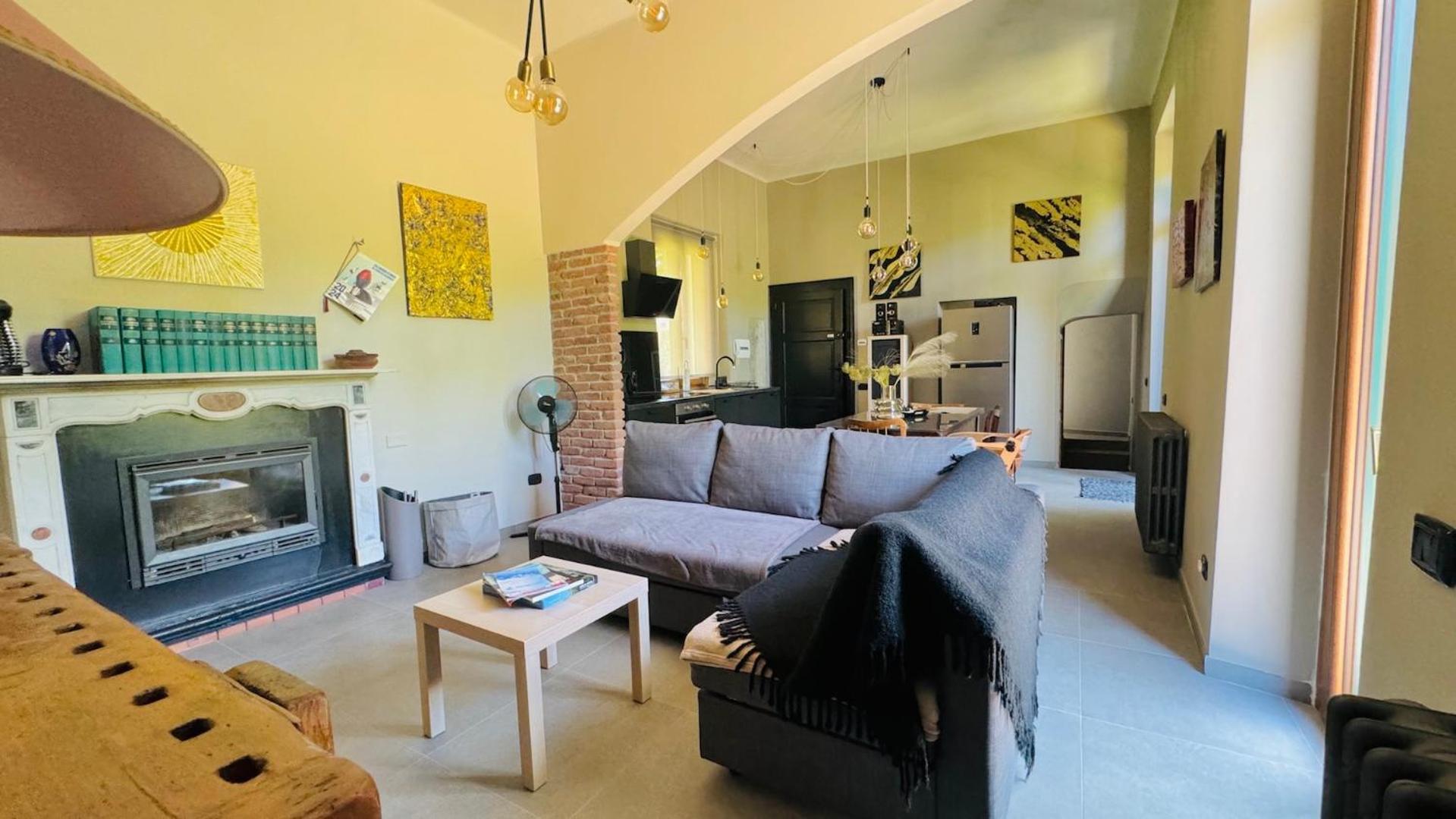Curt Da Beta - Casa Vacanze Con Giardino In Corte Del XVIII Secolo Malnate Ngoại thất bức ảnh