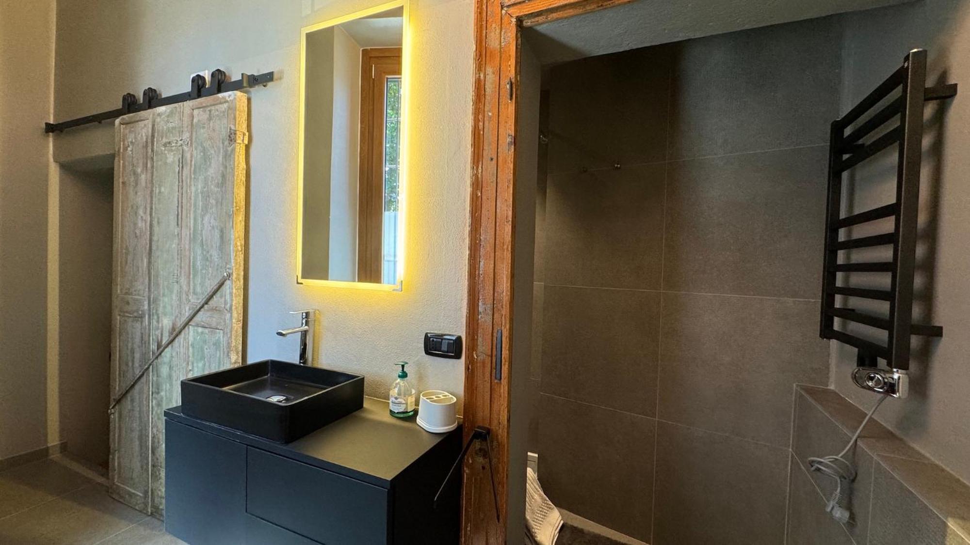 Curt Da Beta - Casa Vacanze Con Giardino In Corte Del XVIII Secolo Malnate Ngoại thất bức ảnh